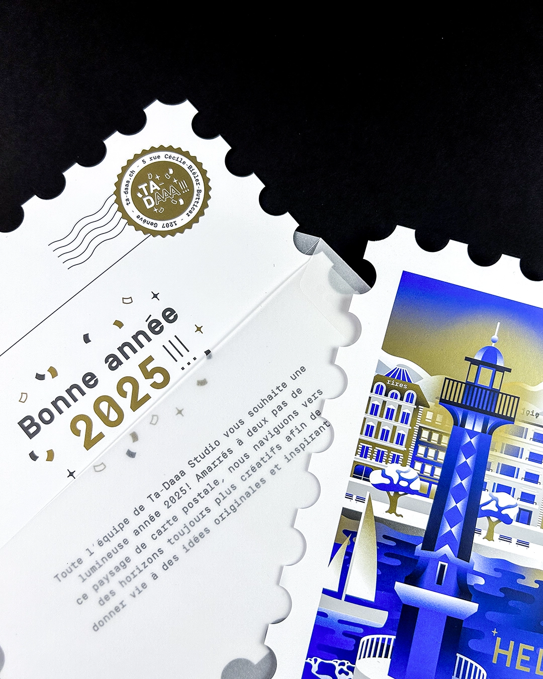 Ta-Daaa-Carte-Voeux-2025-Timbre-Enveloppe-Zoom